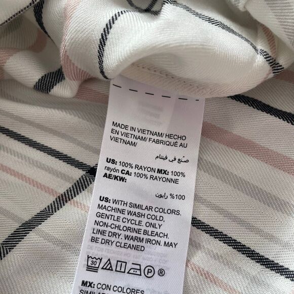 Chico’s size 3 (XL) spring tops shirts - Picture 12 of 13